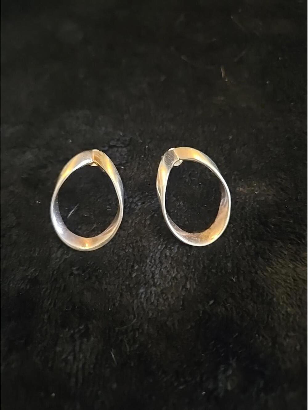Sterling Silver Teardrop-Shaped Vintage Earrings
